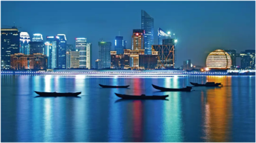 华丽转身为"水居江海之会,陆介两浙之间"的经济都会,那么钱塘江时代